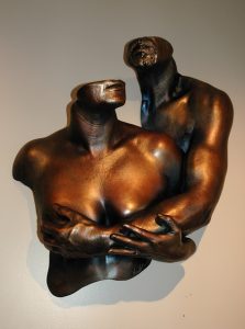 couple sculpture